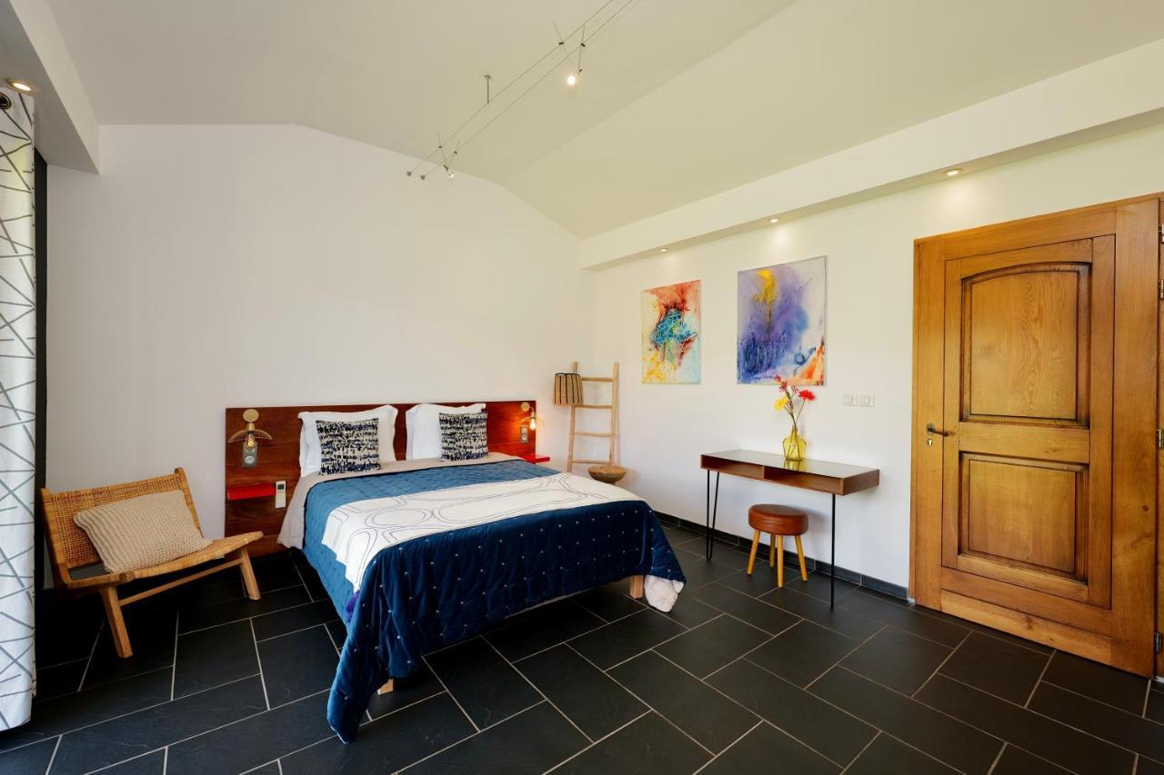 Domaine Pozzo Di Mastri Hotel & Spa Фигари Экстерьер фото